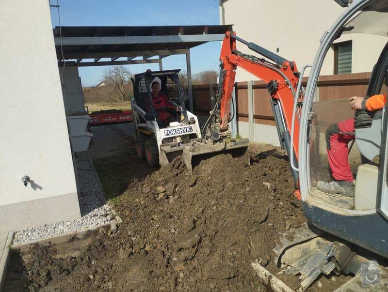 Příprava podkladu pro pokládku kamenné terasy